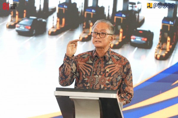 Kurangi Ketergantungan Aspal Impor Kementerian Pu Optimalisasi Pemanfaatan Aspal Merah Putih Untuk Jalan Tol